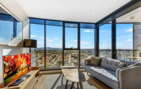 Stylish 1BR Apt with mountain views